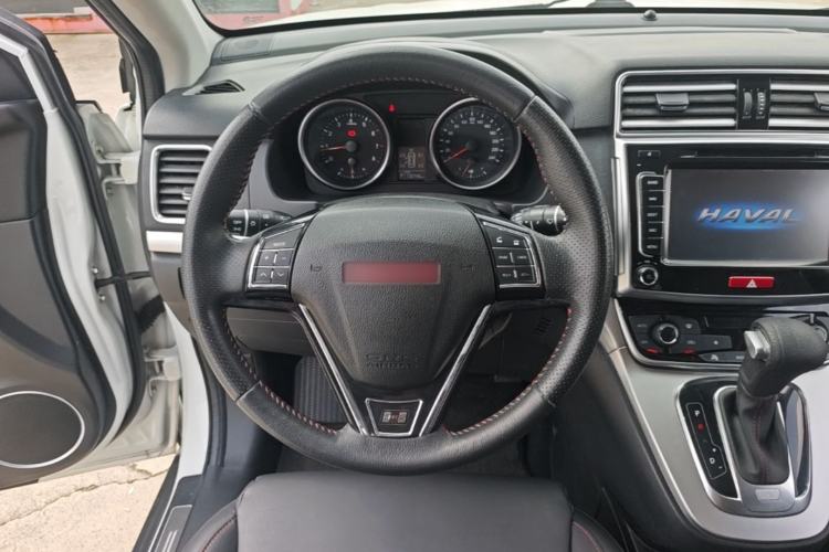 Used Haval H6 2015 Sport Edition 1.5T Automatic Two-Wheel Drive Luxury Model Steering Wheel