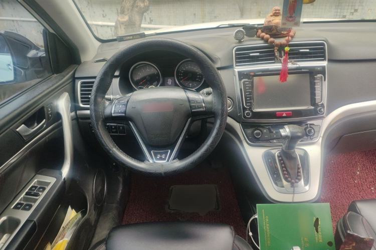 Used Haval H6 2015 Sport Edition 1.5T Automatic Two-Wheel Drive Luxury Model Steering Wheel