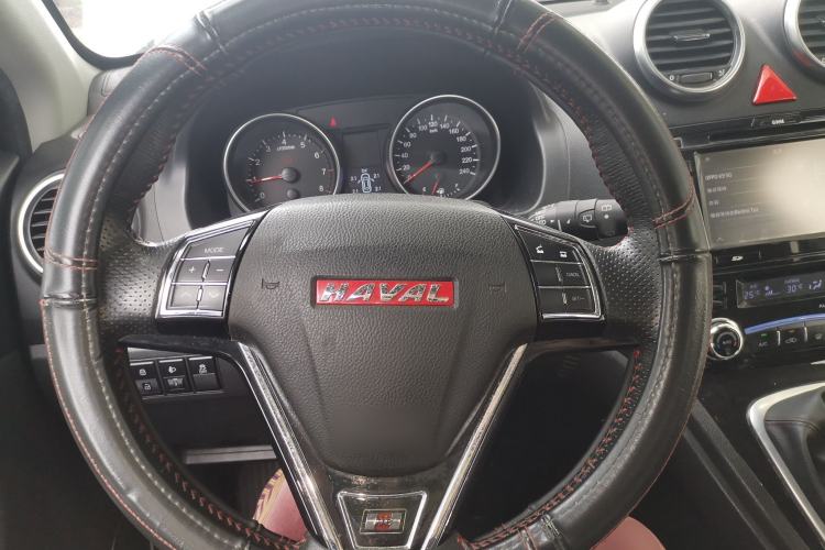 Used Haval H6 2015 Upgraded Model 1.5T Manual Two-Wheel Drive Elite Version Steering Wheel