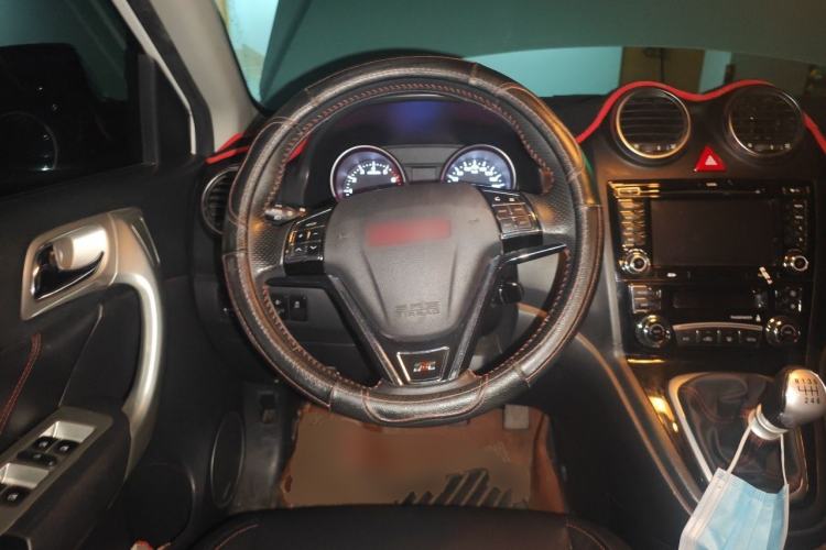 Used Haval H6 2015 Upgraded Model 1.5T Manual Two-Wheel Drive Elite Version Steering Wheel