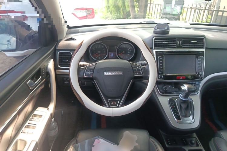 Used Haval H6 2015 Sport Edition 1.5T Automatic Two-Wheel Drive Luxury Model Steering Wheel