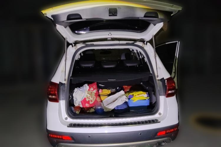 Used Haval H6 2015 Sport Edition 1.5T Automatic Two-Wheel Drive Luxury Model Trunk