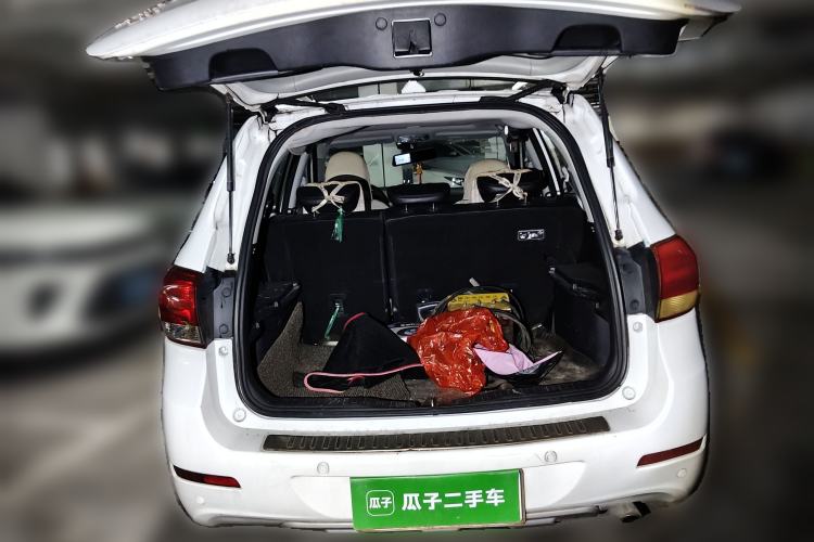 Used Haval H6 2015 Upgraded Model 1.5T Manual Two-Wheel Drive Elite Version Trunk