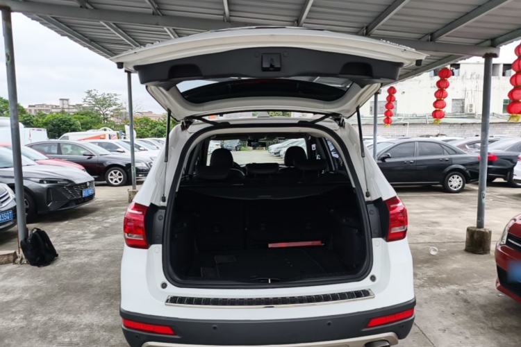 Used Haval H6 2015 Sport Edition 1.5T Automatic Two-Wheel Drive Luxury Model Trunk
