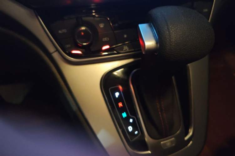 Used Haval H6 2015 Sport Edition 1.5T Automatic Two-Wheel Drive Luxury Model Vehicle Key