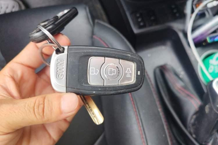 Used Haval H6 2015 Sport Edition 1.5T Automatic Two-Wheel Drive Luxury Model Vehicle Key