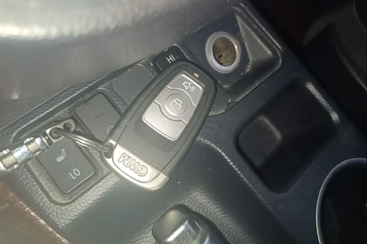 Used Haval H6 2015 Sport Edition 1.5T Automatic Two-Wheel Drive Luxury Model Vehicle Key