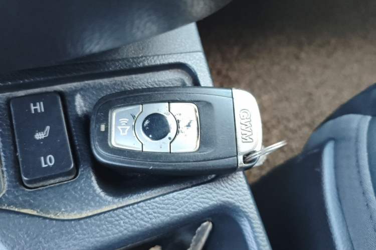 Used Haval H6 2015 Sport Edition 1.5T Manual Two-Wheel Drive Elite Model Vehicle Key