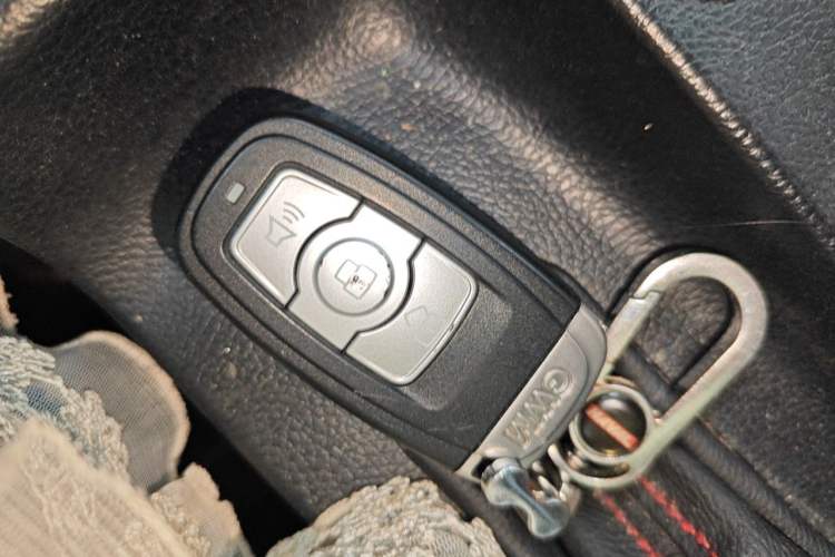 Used Haval H6 2015 Sport Edition 1.5T Automatic Two-Wheel Drive Luxury Model Vehicle Key