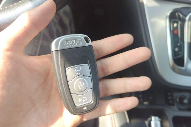 Used Haval H6 2015 Sport Edition 1.5T Automatic Two-Wheel Drive Luxury Model Vehicle Key