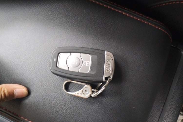 Used Haval H6 2015 Sport Edition 1.5T Automatic Two-Wheel Drive Luxury Model Vehicle Key