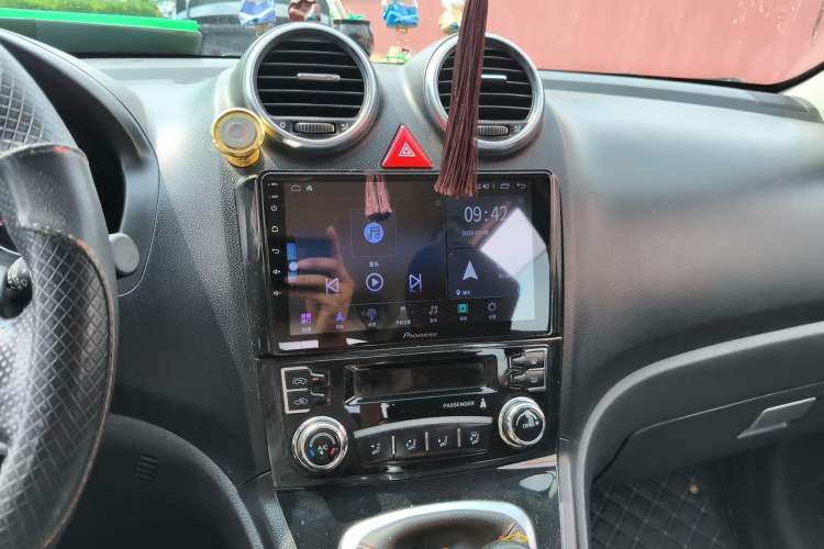 Used Haval H6 2016 Upgraded Model 1.5T Manual Two-Wheel Drive Urban Version Audio And AC Panel