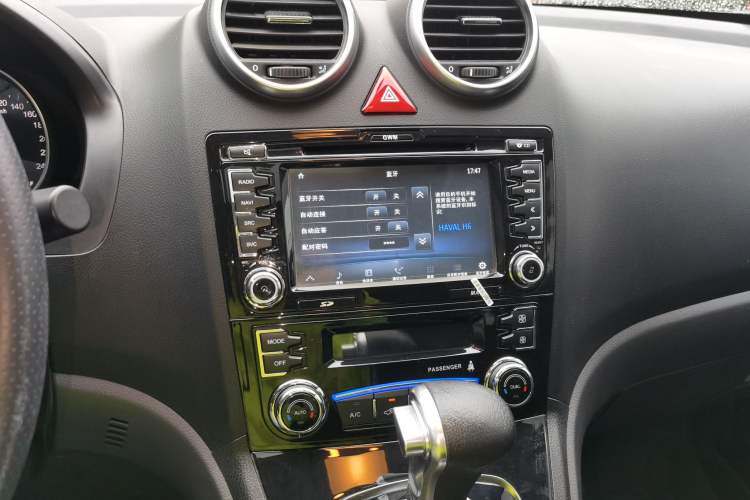 Used Haval H6 2016 Upgraded Model 1.5T Automatic Two-Wheel Drive Elite Version Audio And AC Panel