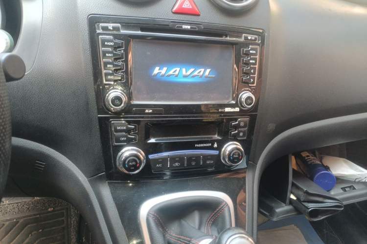 Used Haval H6 2016 Upgraded Model 1.5T Manual Two-Wheel Drive Elite Version Audio And AC Panel