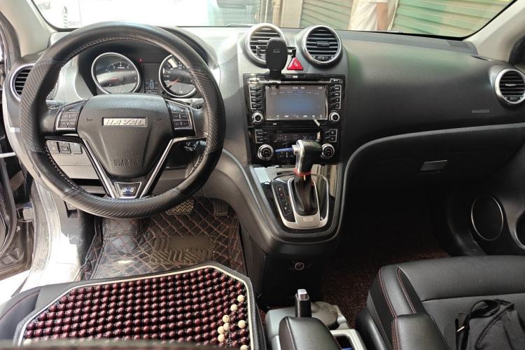 Used Haval H6 2016 Upgraded Model 1.5T Automatic Two-Wheel Drive Elite Version Center Console