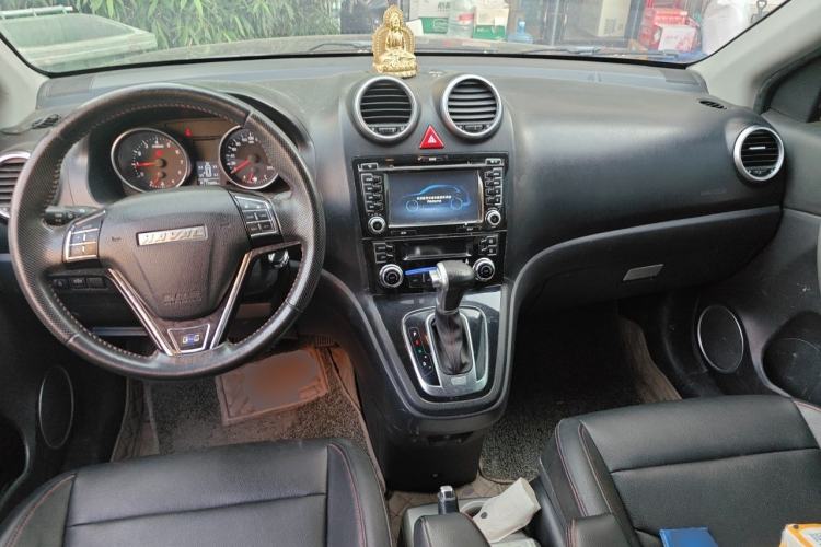 Used Haval H6 2016 Upgraded Model 1.5T Automatic Two-Wheel Drive Elite Version Center Console