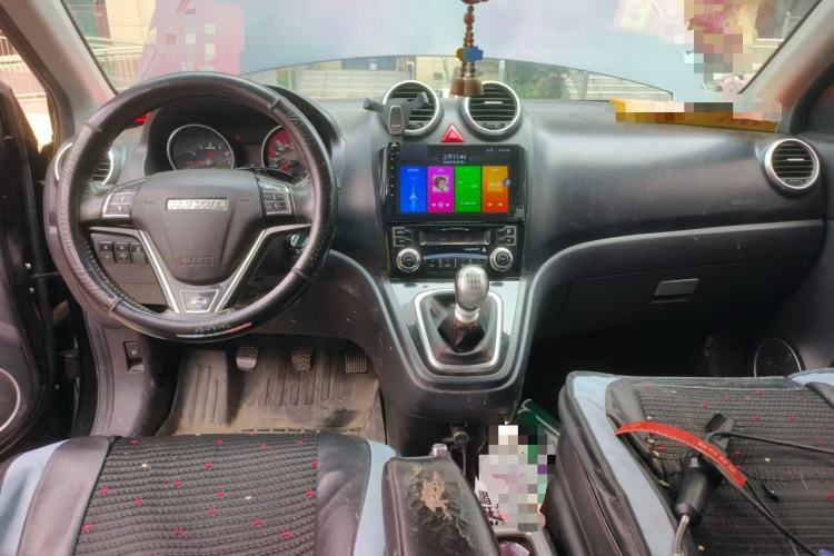 Used Haval H6 2016 Upgraded Model 1.5T Manual Two-Wheel Drive Elite Version Center Console