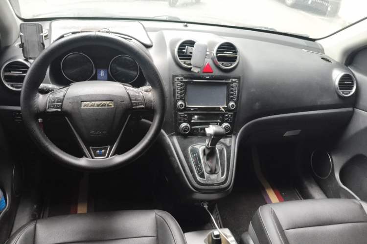 Used Haval H6 2016 Upgraded Model 1.5T Automatic Two-Wheel Drive Elite Version Center Console