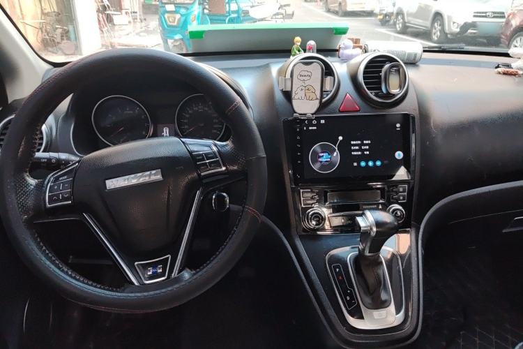 Used Haval H6 2016 Upgraded Model 1.5T Automatic Two-Wheel Drive Elite Version Center Console