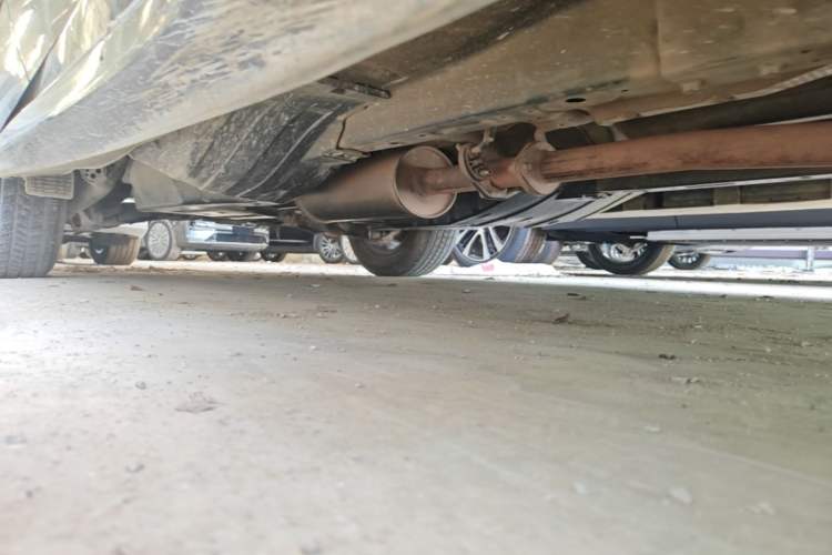 Used Haval H6 2016 Upgraded Model 1.5T Manual Two-Wheel Drive Elite Version Chassis Front Right