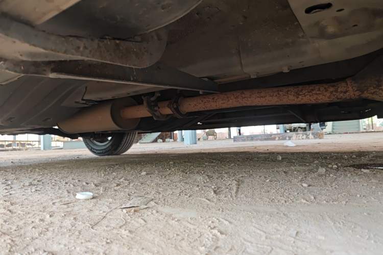 Used Haval H6 2016 Upgraded Model 1.5T Manual Two-Wheel Drive Urban Version Chassis Front Right
