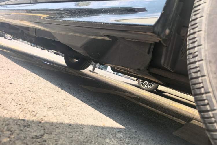 Used Haval H6 2016 Upgraded Model 1.5T Manual Two-Wheel Drive Elite Version Chassis Rear Left