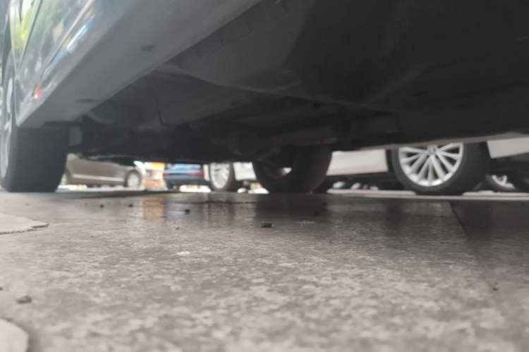 Used Haval H6 2016 Upgraded Model 1.5T Manual Two-Wheel Drive Urban Version Chassis Rear Left