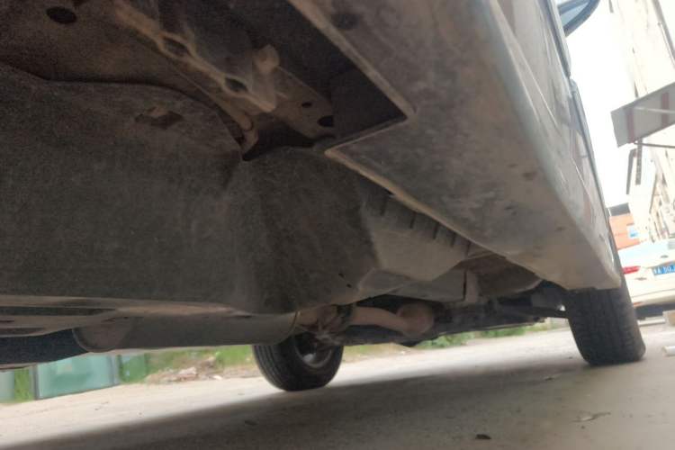 Used Haval H6 2016 Upgraded Model 1.5T Manual Two-Wheel Drive Urban Version Chassis Rear Right