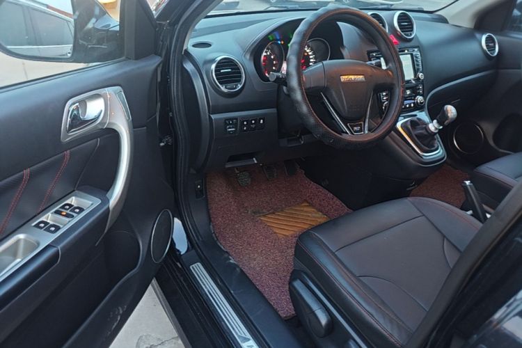 Used Haval H6 2016 Upgraded Model 1.5T Manual Two-Wheel Drive Urban Version Driver Seat