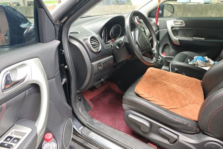 Used Haval H6 2016 Upgraded Model 1.5T Automatic Two-Wheel Drive Elite Version Driver Seat