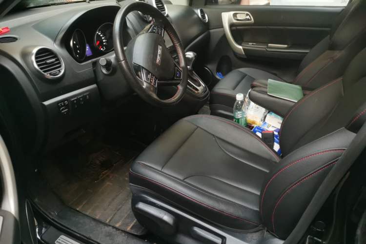 Used Haval H6 2016 Upgraded Model 1.5T Automatic Two-Wheel Drive Elite Version Driver Seat