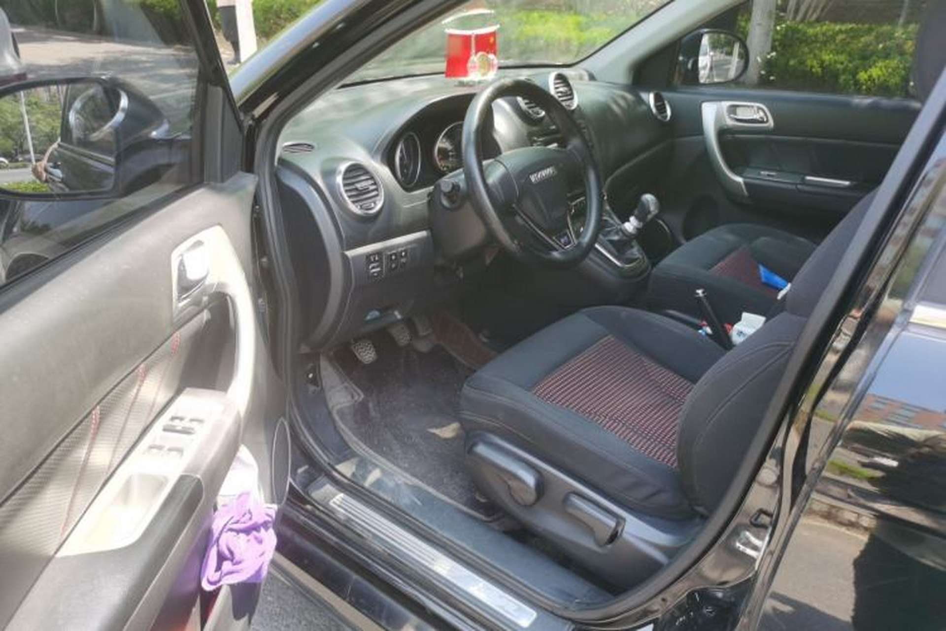 Used Haval H6 2016 Upgraded Model 1.5T Manual Two-Wheel Drive Value Edition Driver Seat