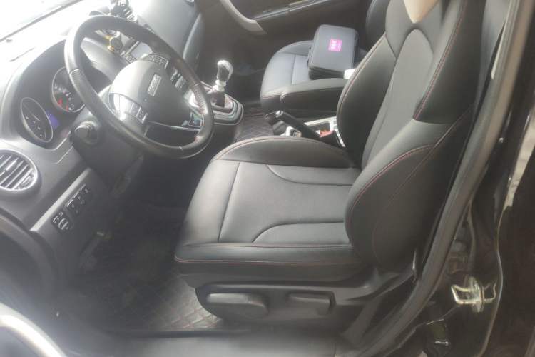 Used Haval H6 2016 Upgraded Model 1.5T Manual Two-Wheel Drive Elite Version Driver Seat