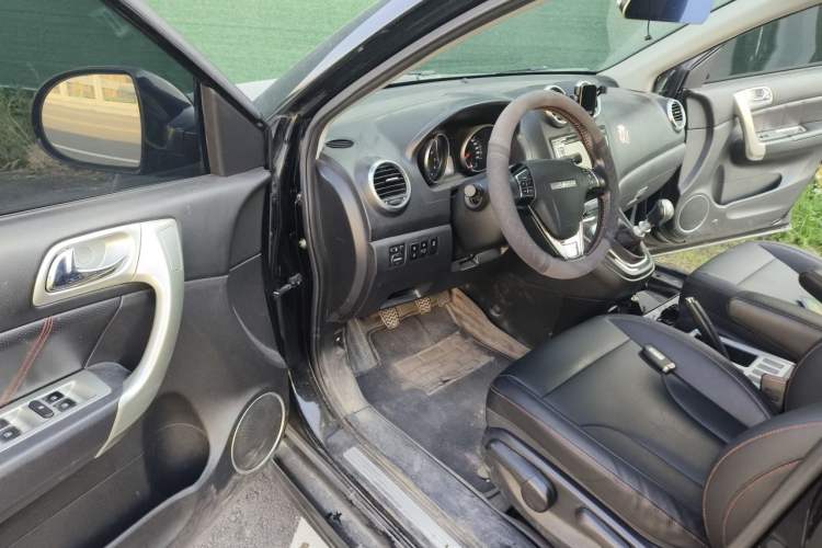 Used Haval H6 2016 Upgraded Model 1.5T Manual Two-Wheel Drive Elite Version Driver Seat