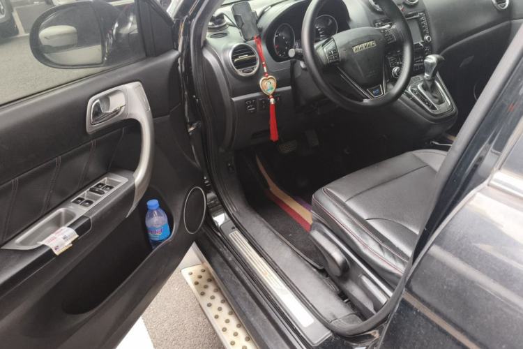 Used Haval H6 2016 Upgraded Model 1.5T Automatic Two-Wheel Drive Elite Version Driver Seat