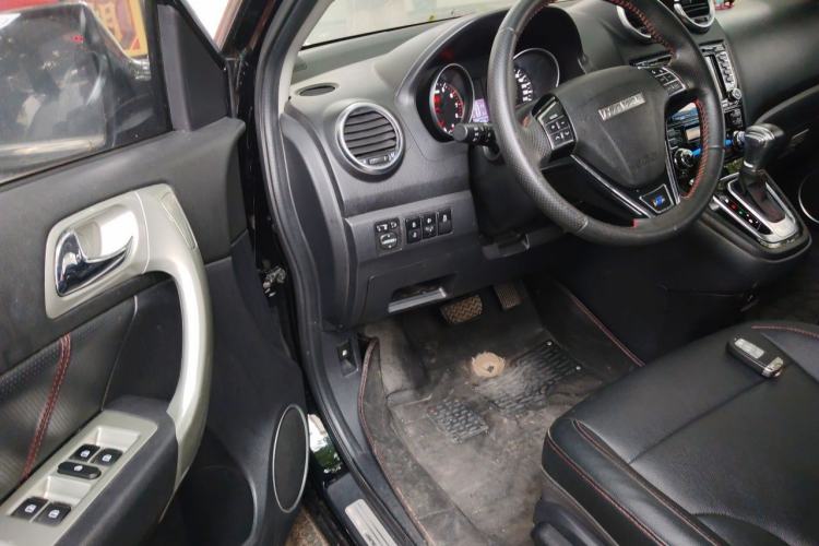 Used Haval H6 2016 Upgraded Model 1.5T Automatic Two-Wheel Drive Elite Version Driver Seat