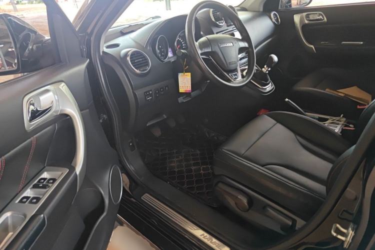 Used Haval H6 2016 Upgraded Model 1.5T Manual Two-Wheel Drive Urban Version Driver Seat