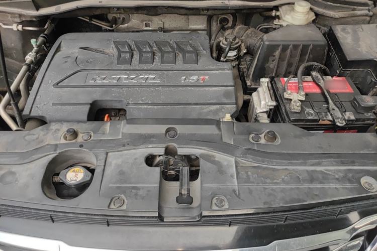 Used Haval H6 2016 Upgraded Model 1.5T Automatic Two-Wheel Drive Elite Version Engine Bay