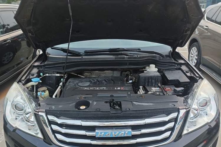 Used Haval H6 2016 Upgraded Model 1.5T Manual Two-Wheel Drive Urban Version Engine Bay