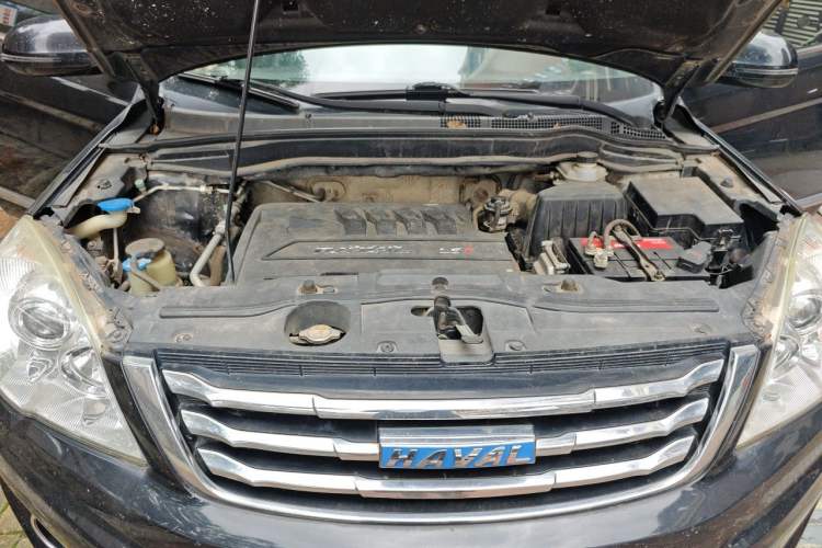 Used Haval H6 2016 Upgraded Model 1.5T Automatic Two-Wheel Drive Elite Version Engine Bay