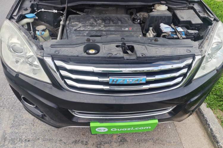Used Haval H6 2016 Upgraded Model 1.5T Manual Two-Wheel Drive Elite Version Engine Bay