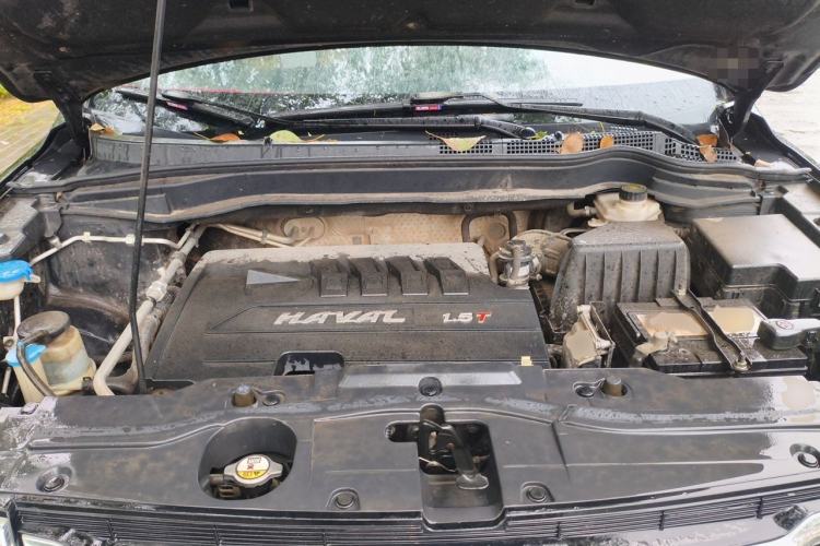 Used Haval H6 2016 Upgraded Model 1.5T Manual Two-Wheel Drive Elite Version Engine Bay