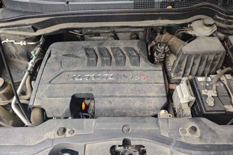 Used Haval H6 2016 Upgraded Model 1.5T Automatic Two-Wheel Drive Elite Version Engine Bay