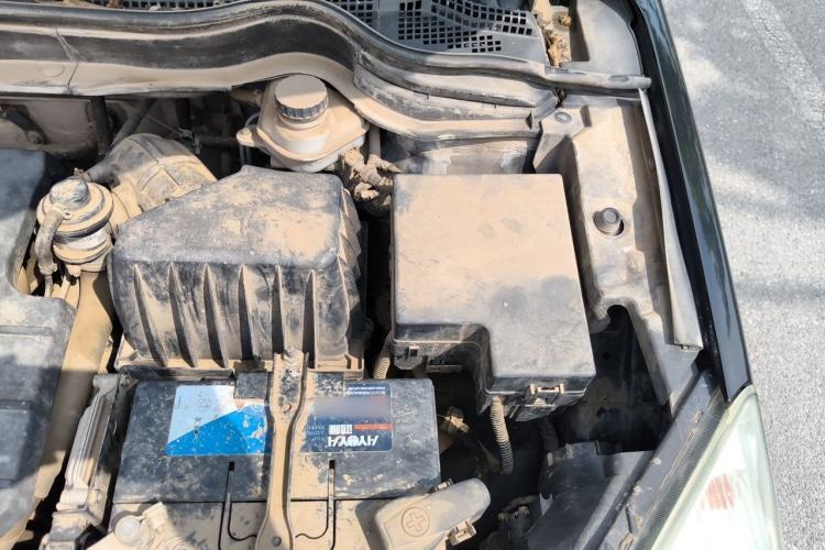 Used Haval H6 2016 Upgraded Model 1.5T Manual Two-Wheel Drive Urban Version Engine Bay Left
