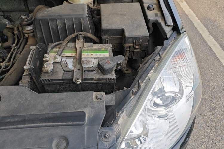 Used Haval H6 2016 Upgraded Model 1.5T Automatic Two-Wheel Drive Elite Version Engine Bay Left