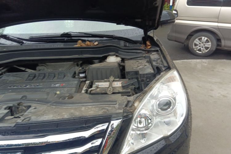 Used Haval H6 2016 Upgraded Model 1.5T Manual Two-Wheel Drive Value Edition Engine Bay Left