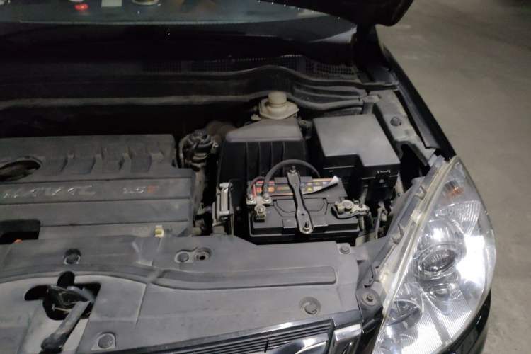 Used Haval H6 2016 Upgraded Model 1.5T Automatic Two-Wheel Drive Elite Version Engine Bay Left