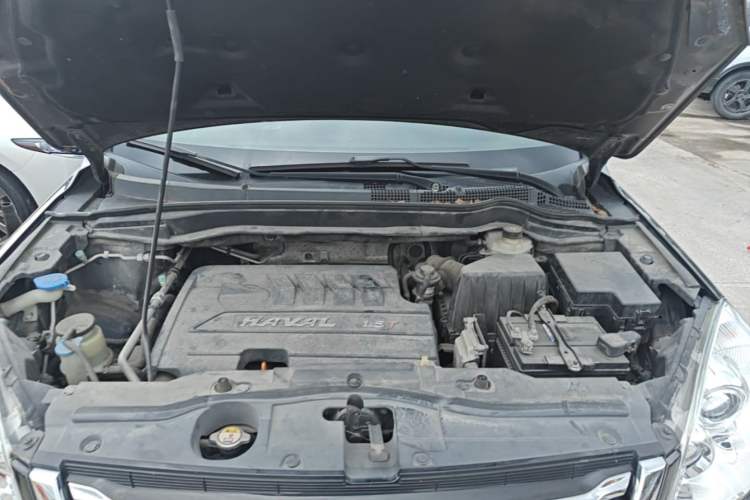 Used Haval H6 2016 Upgraded Model 1.5T Automatic Two-Wheel Drive Elite Version Engine Bay