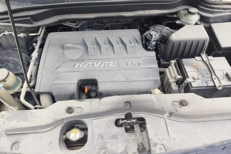 Used Haval H6 2016 Upgraded Model 1.5T Manual Two-Wheel Drive Elite Version Engine Bay