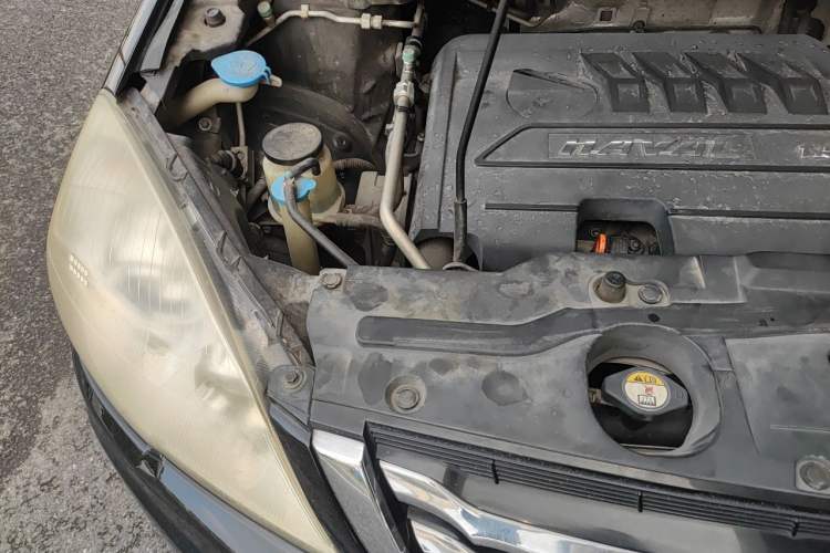 Used Haval H6 2016 Upgraded Model 1.5T Automatic Two-Wheel Drive Elite Version Engine Bay Right